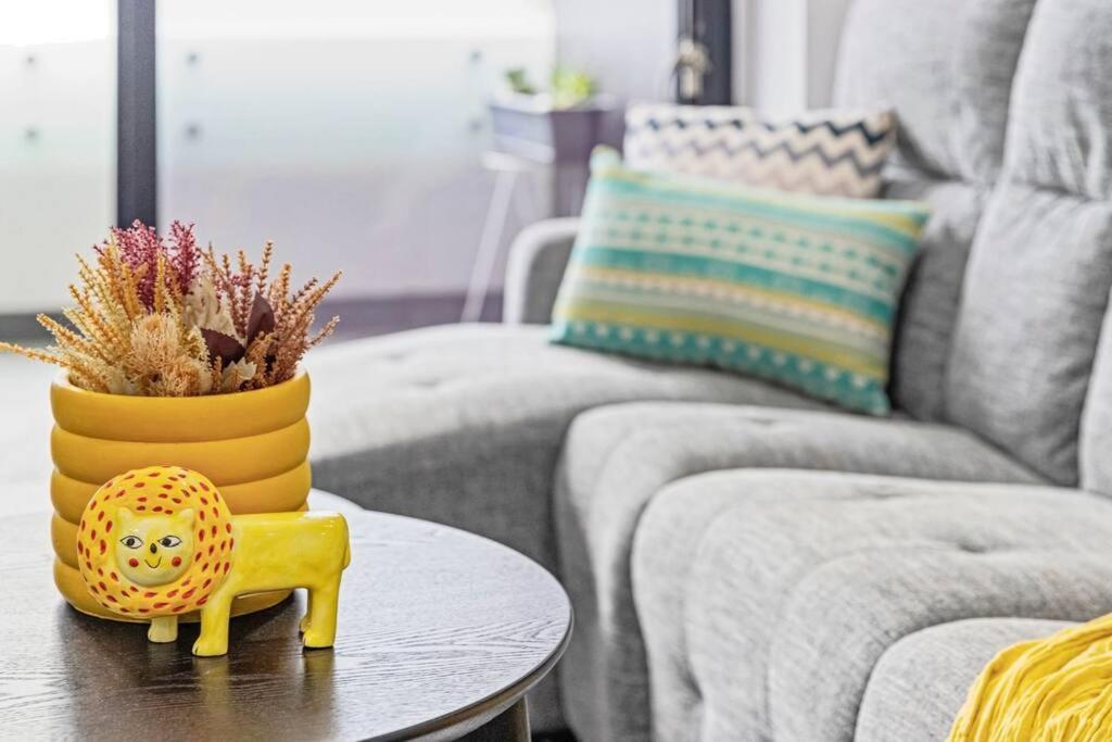 Four Bedroom Apartment With Facilities In Olympic Park ซิดนีย์ ภายนอก รูปภาพ