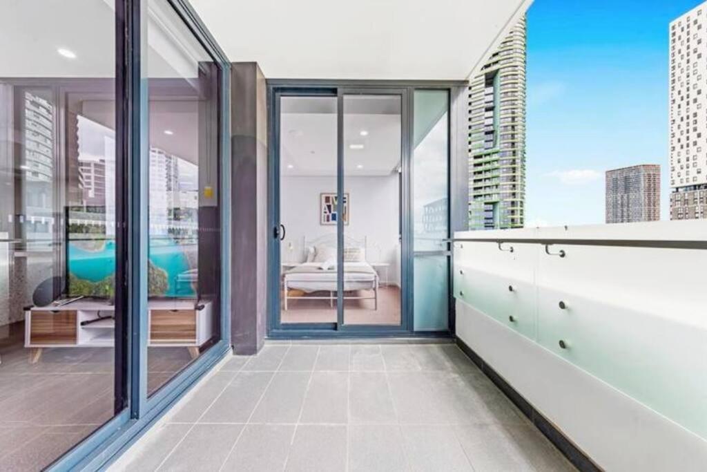 Four Bedroom Apartment With Facilities In Olympic Park ซิดนีย์ ภายนอก รูปภาพ